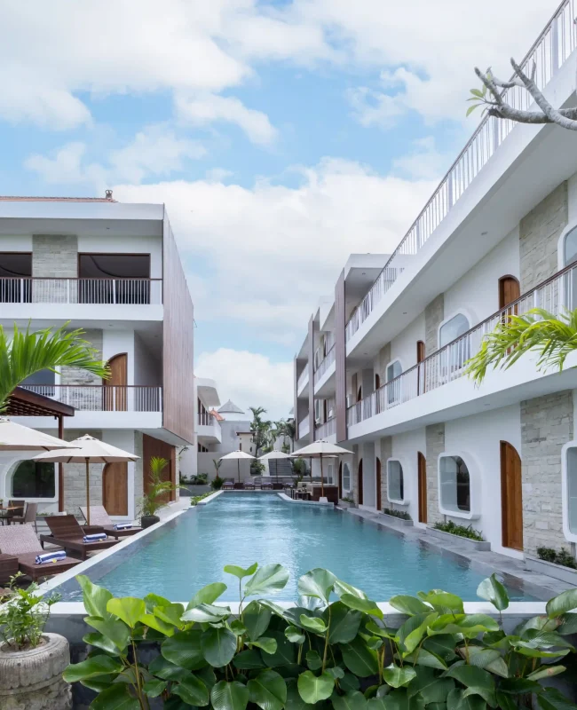 main_pool
